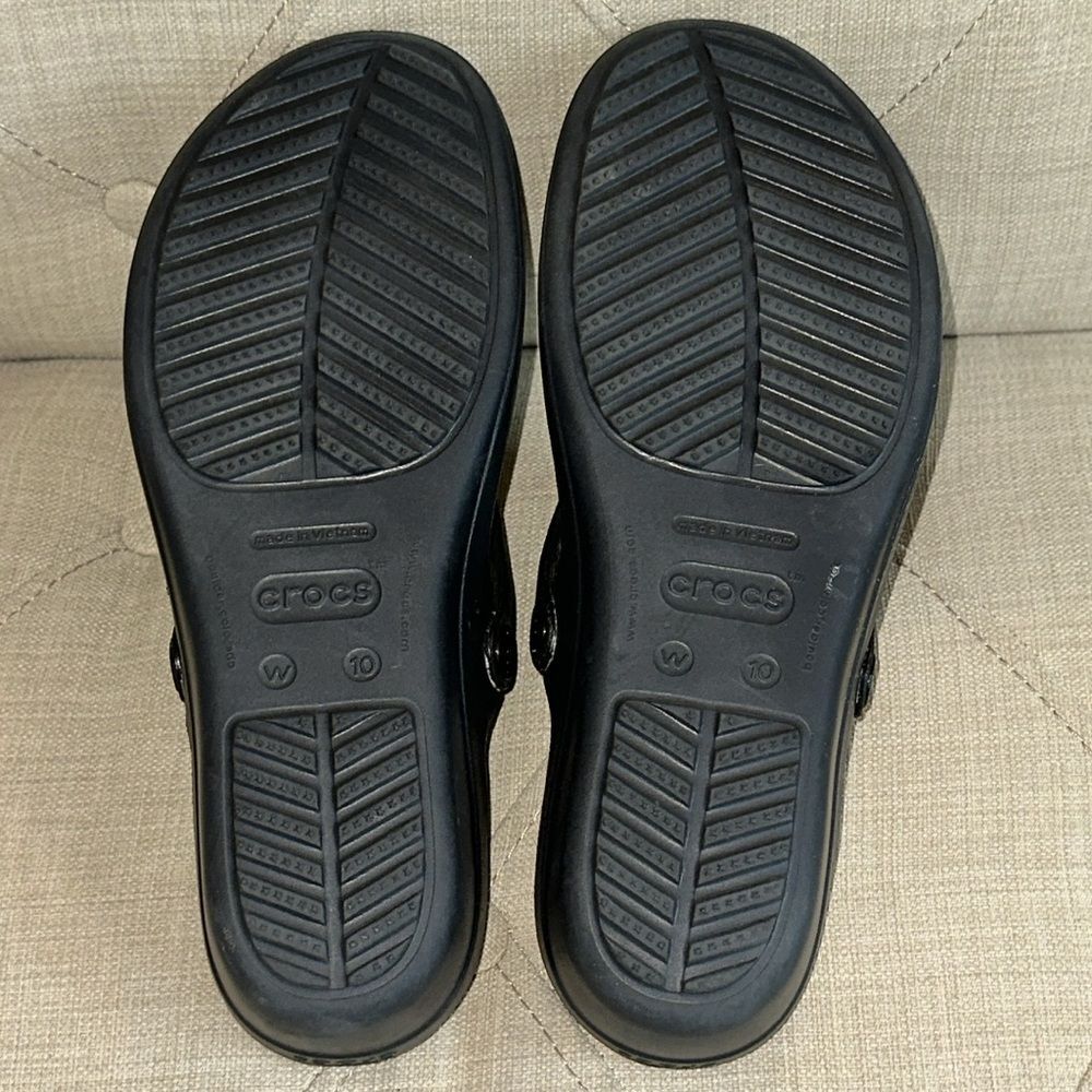 Crocs - Picture 4 of 8